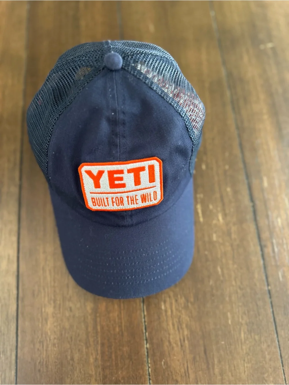 Yeti logo hat